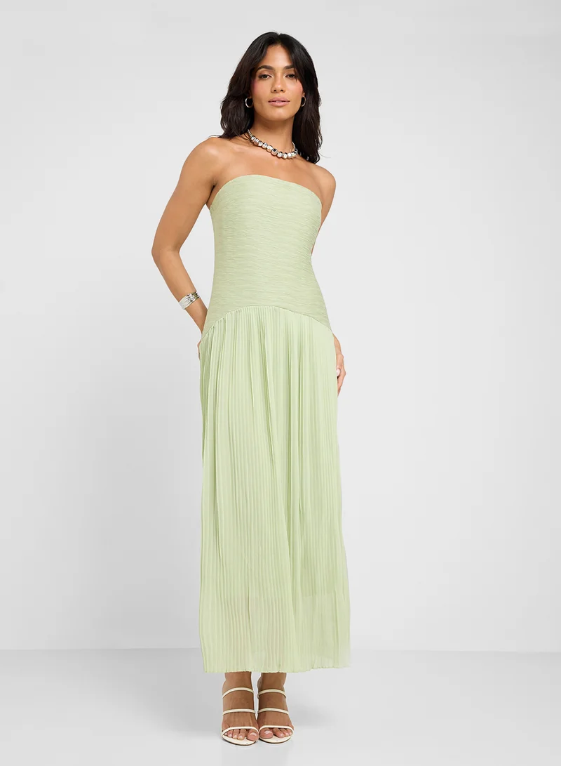 ايلا Pleated Strapless Dress