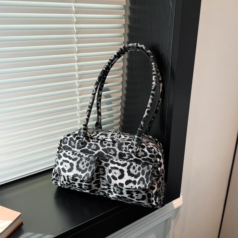 2024 Leopard Print Portable Pillow Bag Autumn New Large Capacity Bag Fashion Commuting Shoulder Bag - Image 2