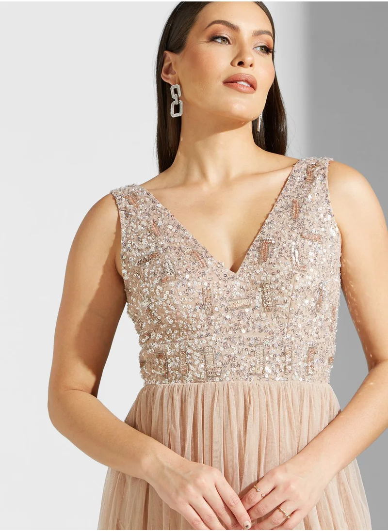 Namshi x Hadia Ghaleb Shimmer & Tulle Dress