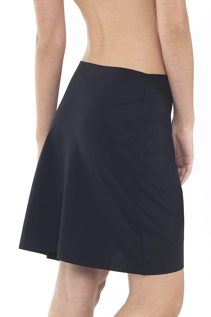 commando Classic Half Slip | High-Waist Seamless Slip for Smooth Finish Under Dresses & Skirts | Weighted Hem Stays Put | Black, S/M - Image 2
