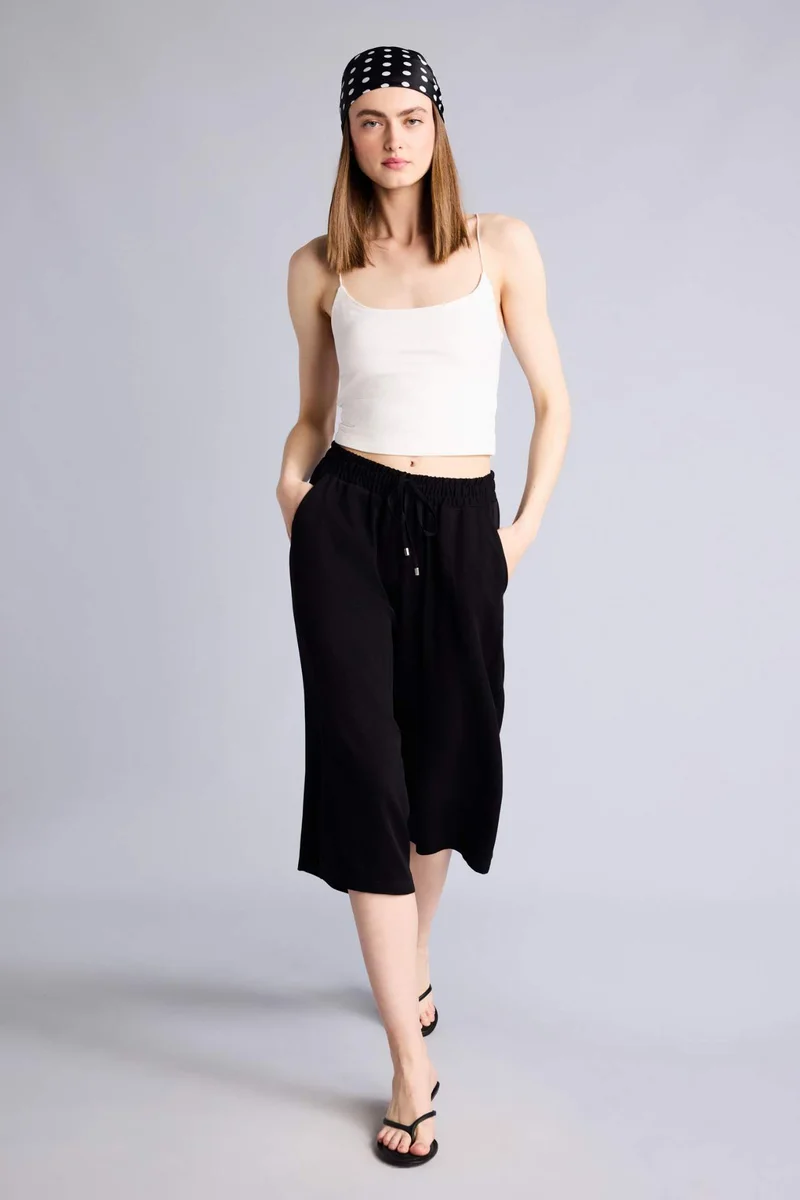 ديفاكتو Belmando High Waist Crop Fit Capri