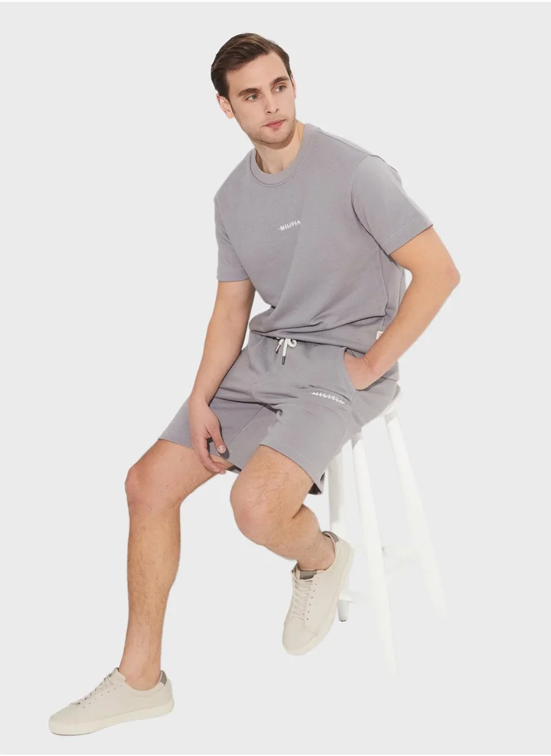 جون Crew Neck T-Shirt & Short Set