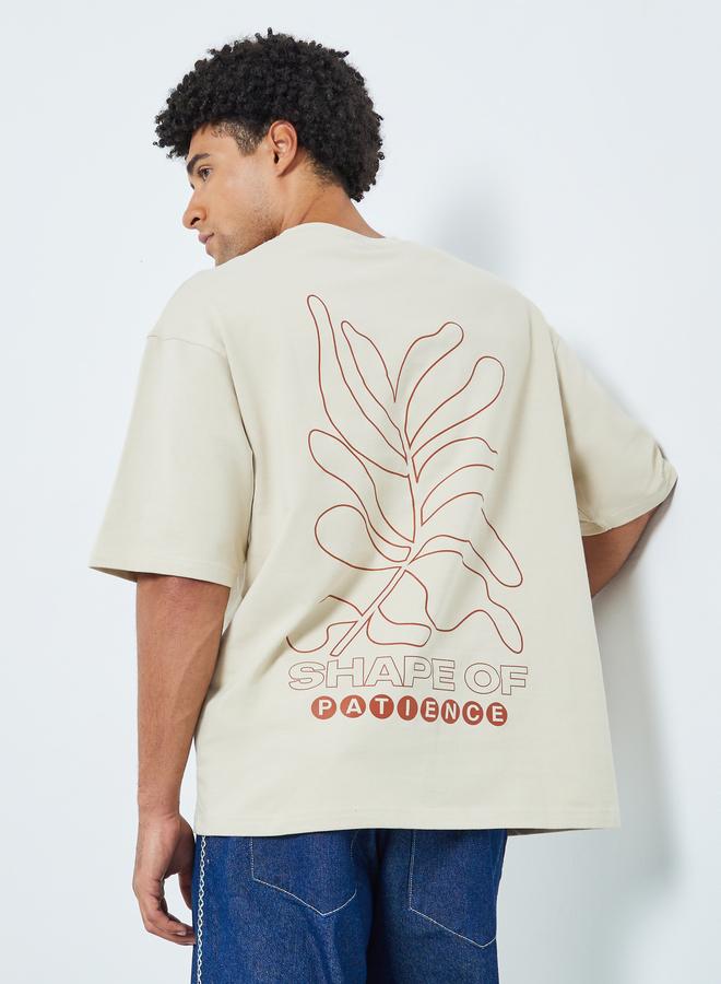 Styli Men Beige Graphic Print Oversized T-Shirt - Image 3