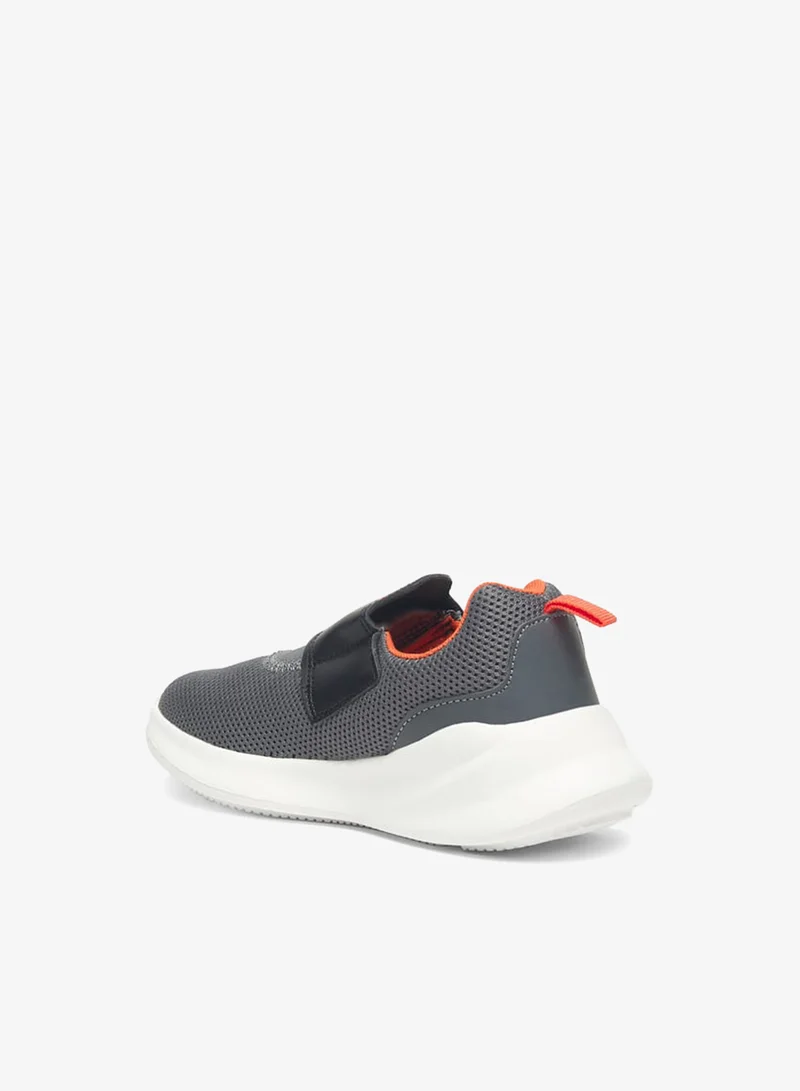 Dash Boys Textured Sports Shoes with Hook and Loop Closure