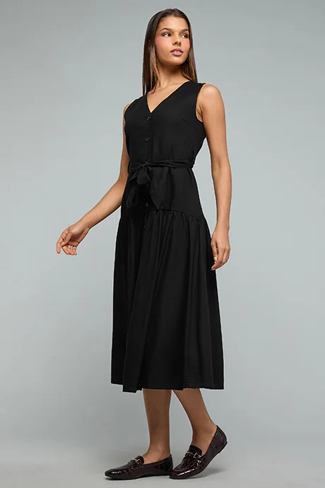 أر أند بي Solid Sleeveless Midi Dress