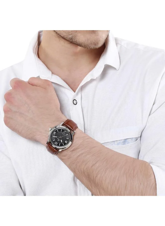 تيتان Men Analog Display Watch With Brown Leather Strap - 1730SL02