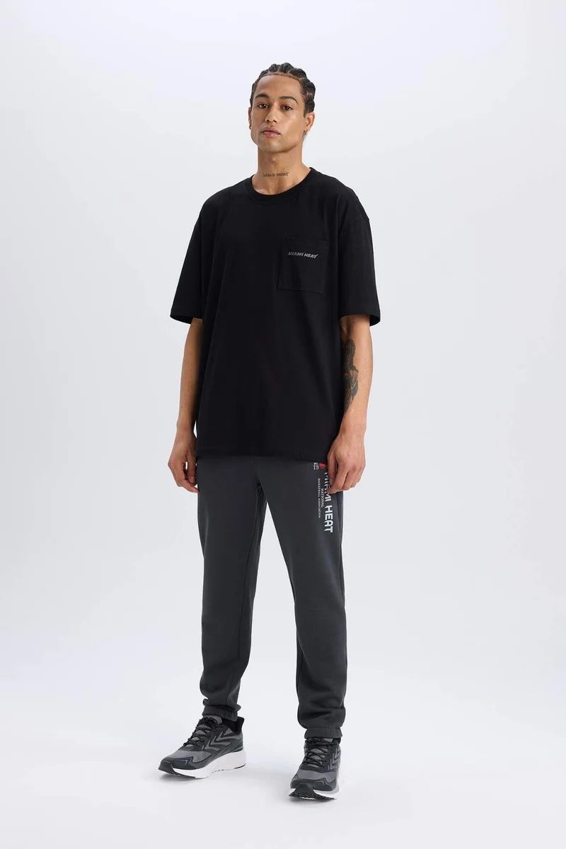 ديفاكتو DeFactoFit NBA Miami Heat Oversize Crew Neck T-Shirt