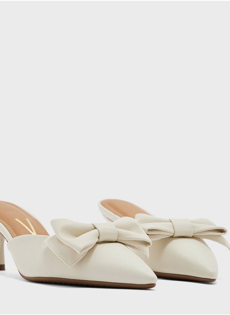 VIZZANO - Emma Close Toe Mid Heel Pumps - Image 1