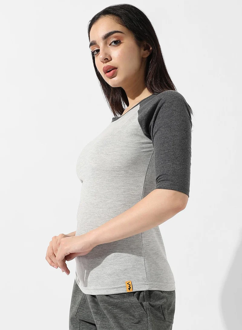 Campus Sutra Campus Sutra Women's Grey Raglan Sleeve Top For Casual Wear | Crew Neck | Short Sleeve | Poly Cotton Top Crafted With Regular Sleeve & Comfort Fit For Everyday Wear