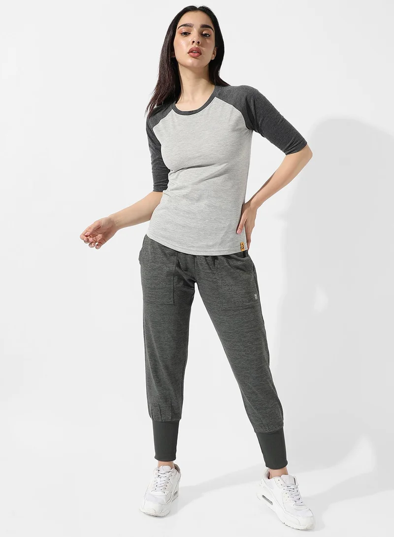 Campus Sutra Campus Sutra Women's Grey Raglan Sleeve Top For Casual Wear | Crew Neck | Short Sleeve | Poly Cotton Top Crafted With Regular Sleeve & Comfort Fit For Everyday Wear