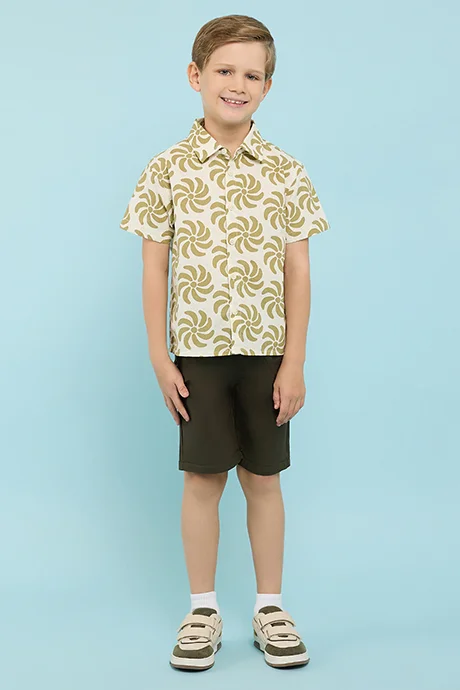 R&B Patterned Shirt with Classic Collar and Short Sleeves
