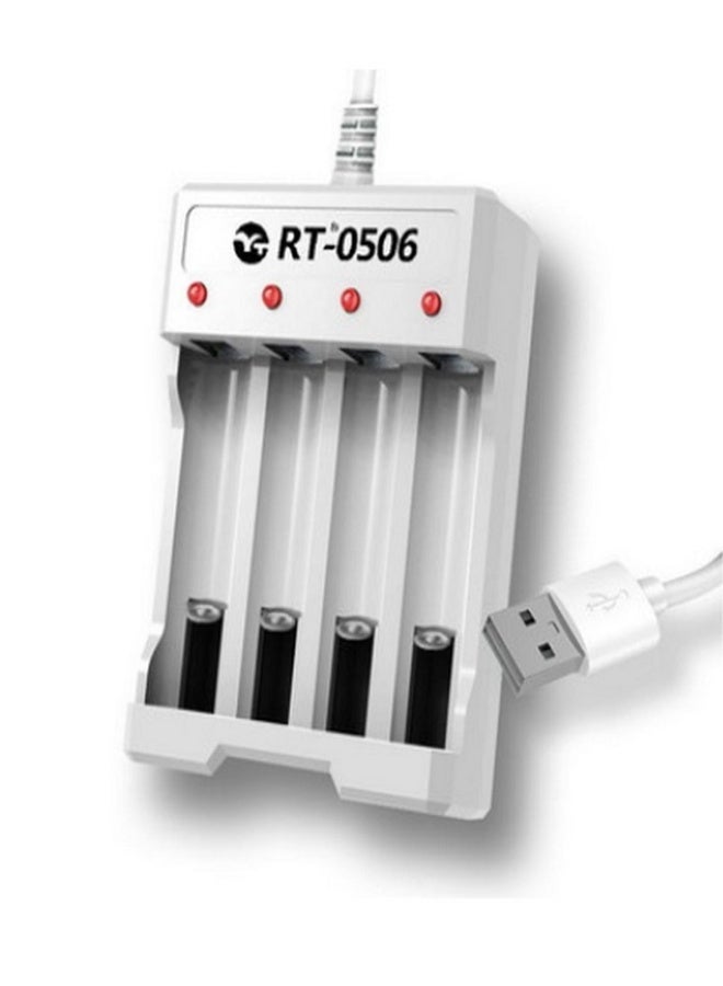 أر تي شاحن بطارية AA/AAA مزود بأربع فتحات ومؤشر ضوئي - RT-0506 - أبيض - Image 2