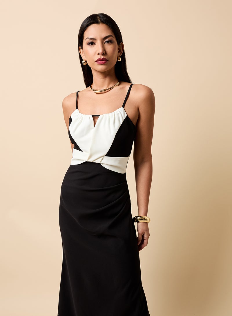 Little Mistress Contrast Detail Sleeveless Maxi Dress - Image 4