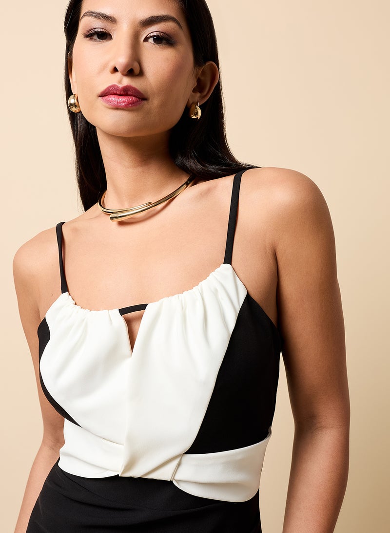 Little Mistress Contrast Detail Sleeveless Maxi Dress - Image 3