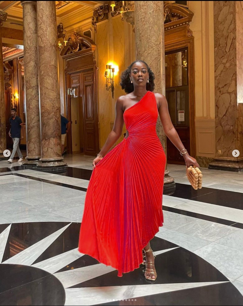 Four-sided elastic pleated dress wish Amazon fashion womens one-shoulder hollow-out small skirt solid color African skirt Red