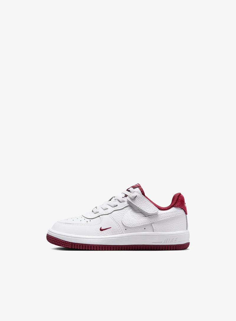 نايكي قوة الأطفال  سهلة الارتداء