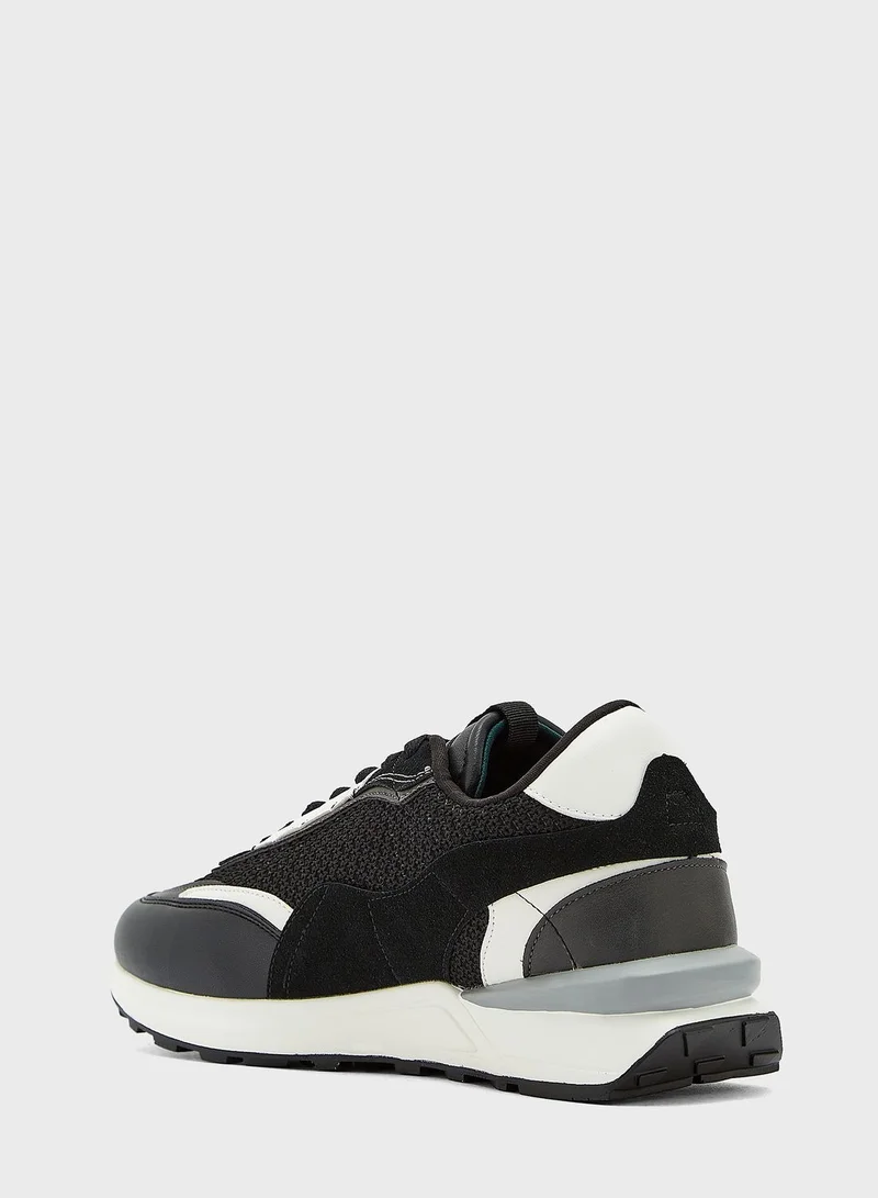 Seventy Five Vogue Sneakers