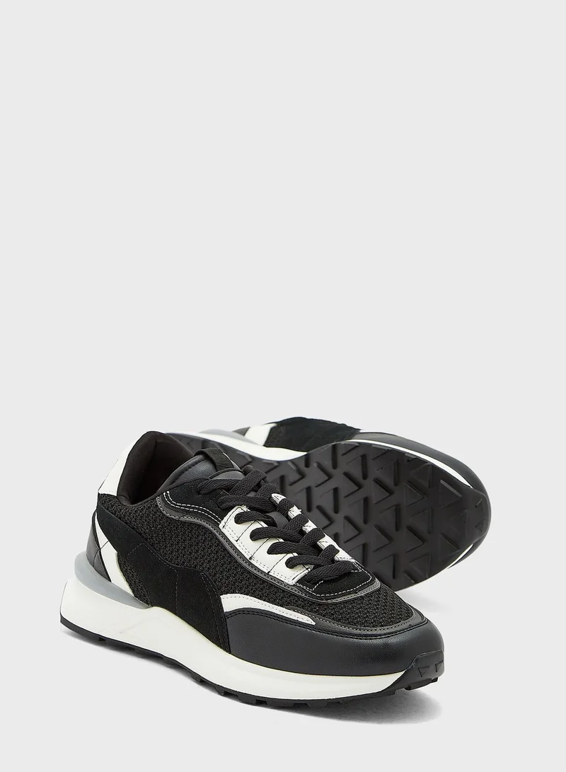 Seventy Five Vogue Sneakers