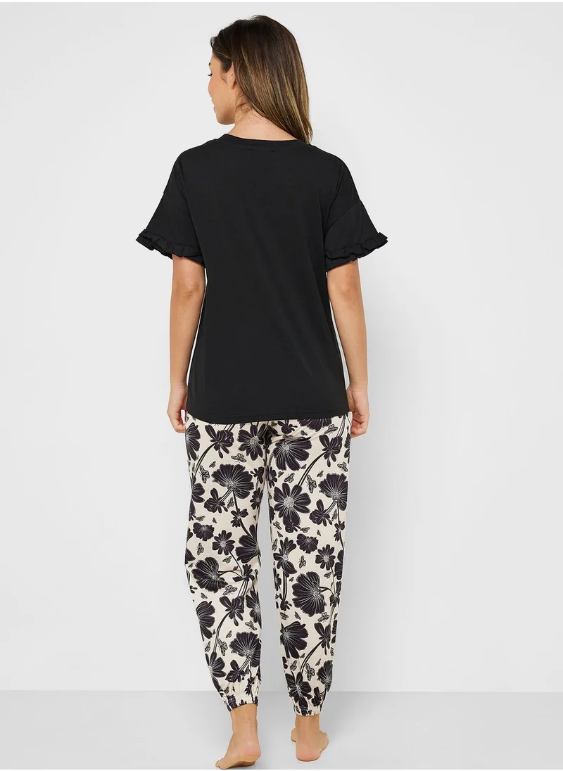 Ginger T-shirt & Floral Print Pyjama Set