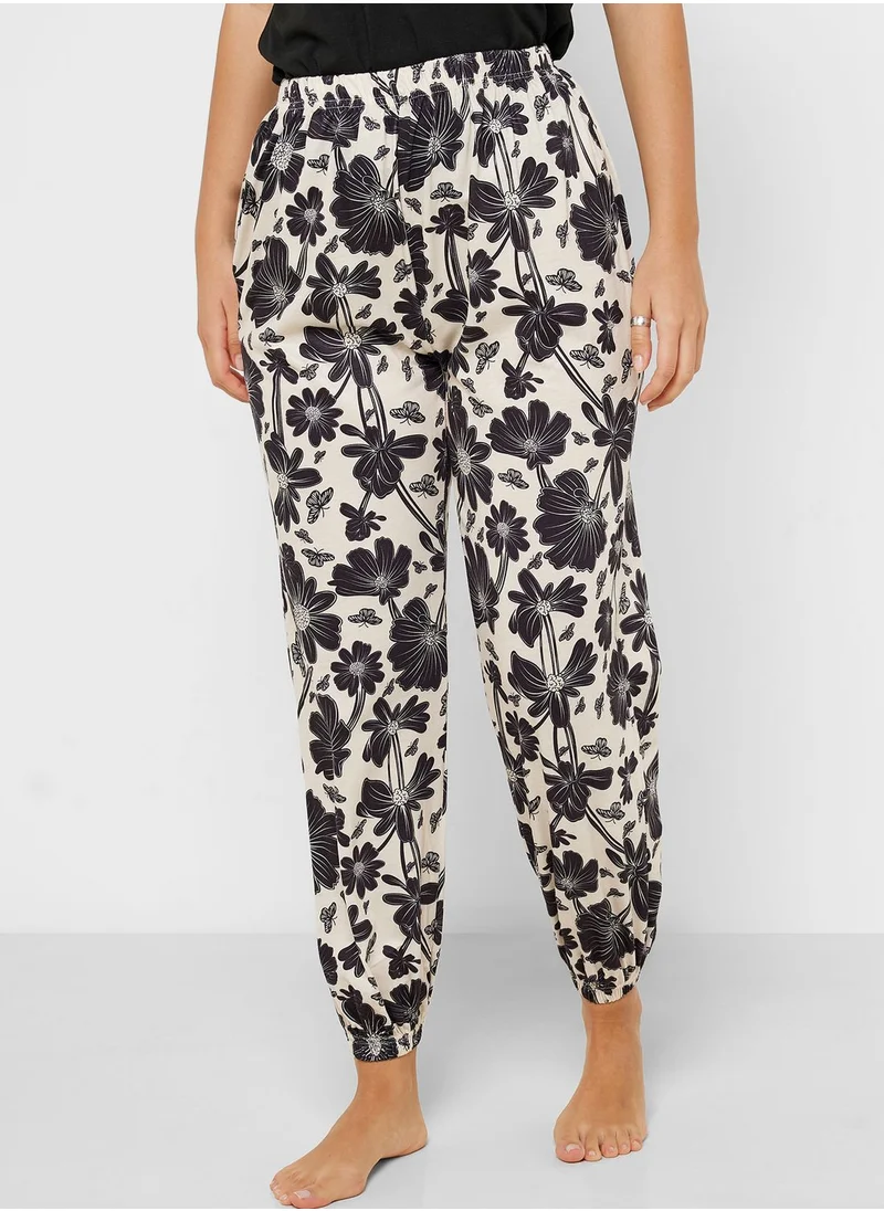 Ginger T-shirt & Floral Print Pyjama Set