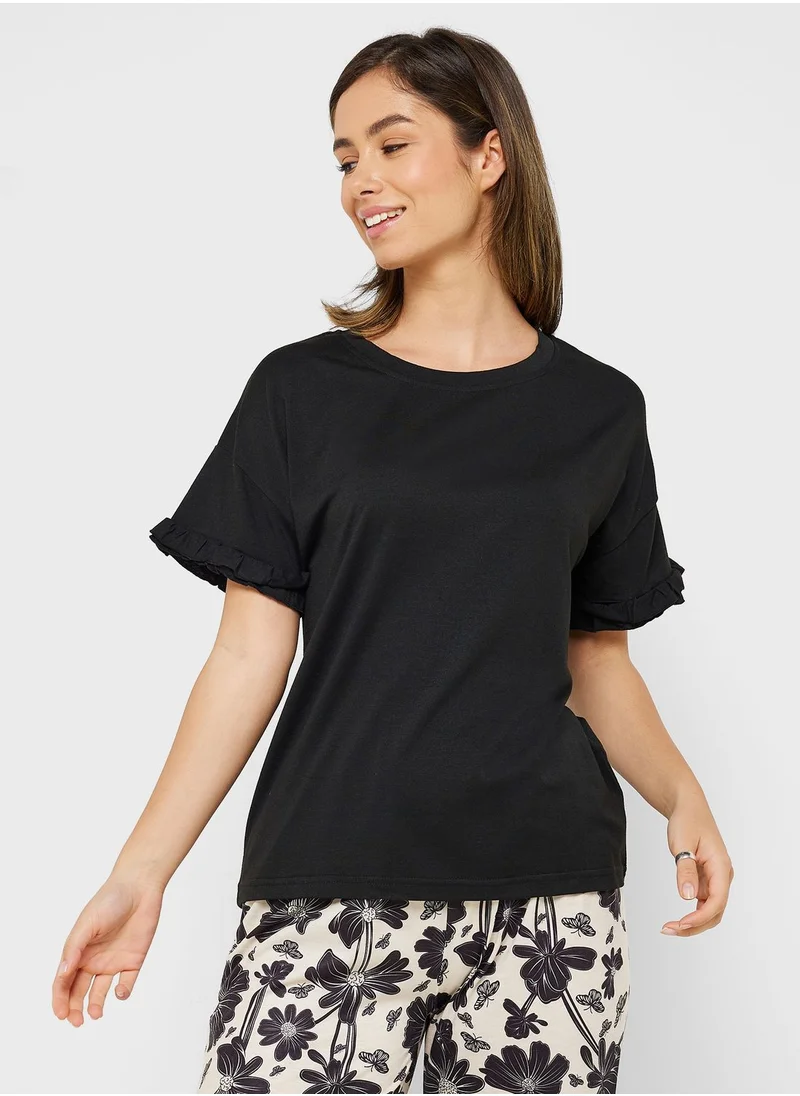 Ginger T-shirt & Floral Print Pyjama Set
