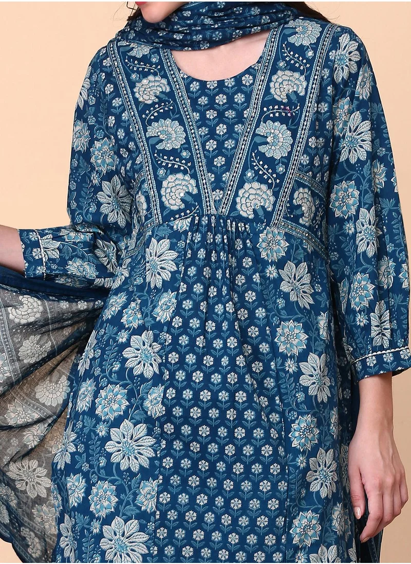 آي شين Straight Fit Printed Pattern Round Neck Three-Quarter Sleeves Blue Colour Knitted Cotton Kurta Set for Women with Semi Elastic Closure - A Must-Have for Every Wardrobe