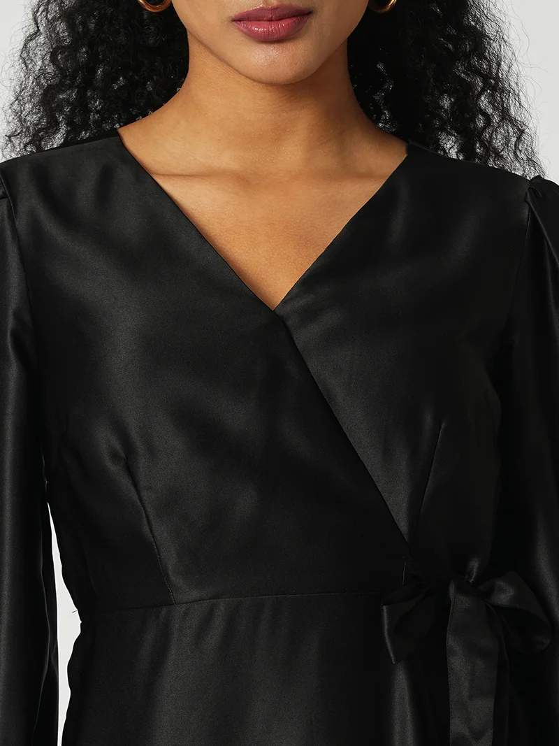 globus Women Wrap Neck Cuffed Sleeves Tiered Satin Mini Party Dress