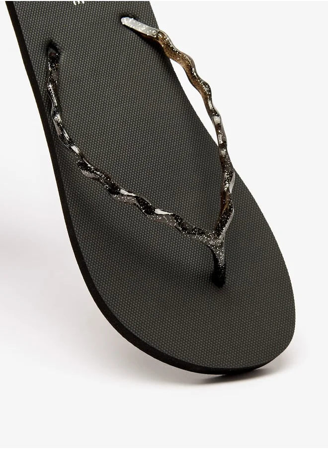 سيليست Women's Textured Flip Flops