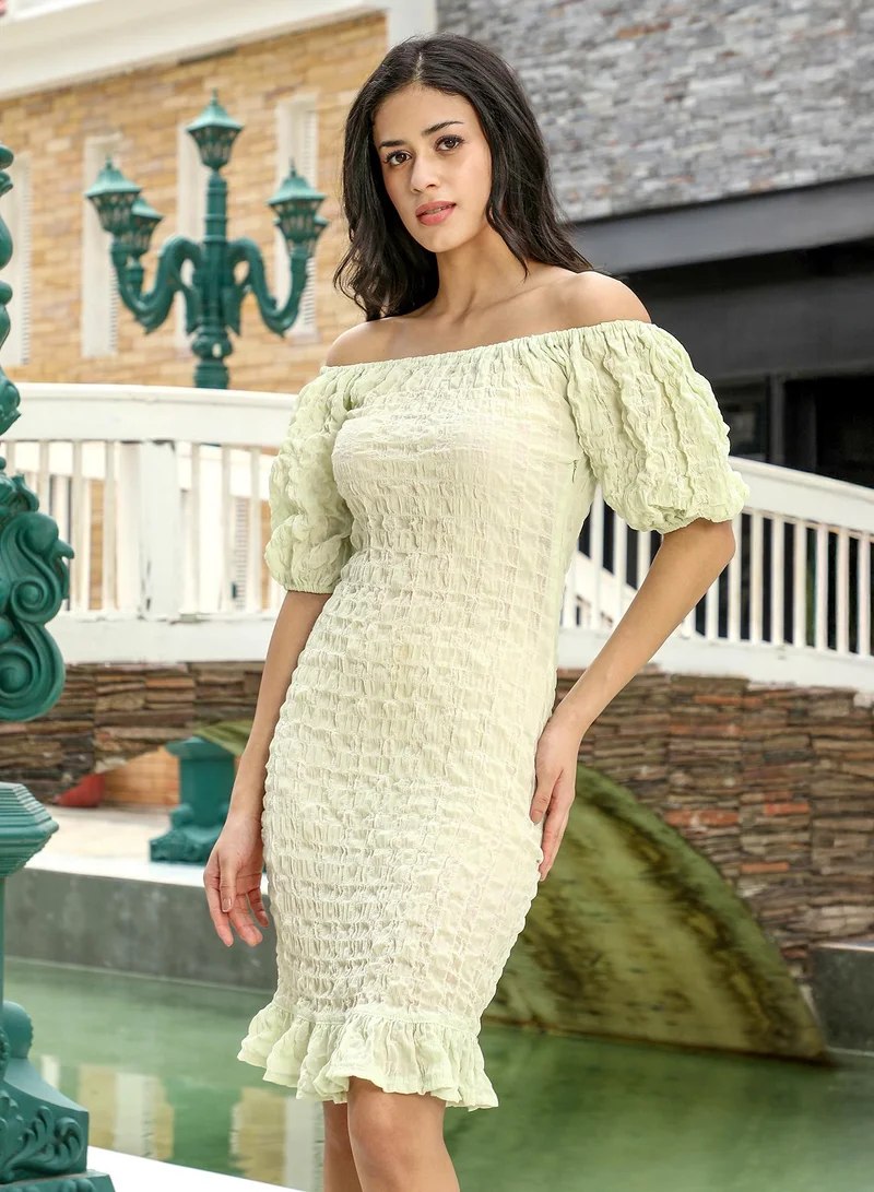 بينيا كولادا Pinacolada Women's Tactile-Ruffle Bodycon Dress | Off-Shoulder , Short Puff Sleeves , Pull On Closure | Solid Textured Material | Polyester-Blend Dress For Casual & Evening Wear | Light Lime