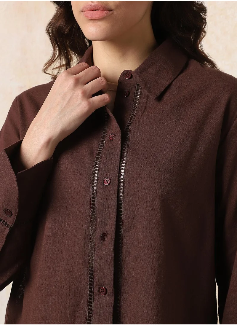 هاي ستار Stay effortlessly stylish with this comfortable Coffee Brown Oversized Shirts Solid design crafted from Rayon featuring Long Sleeves with Button closure.