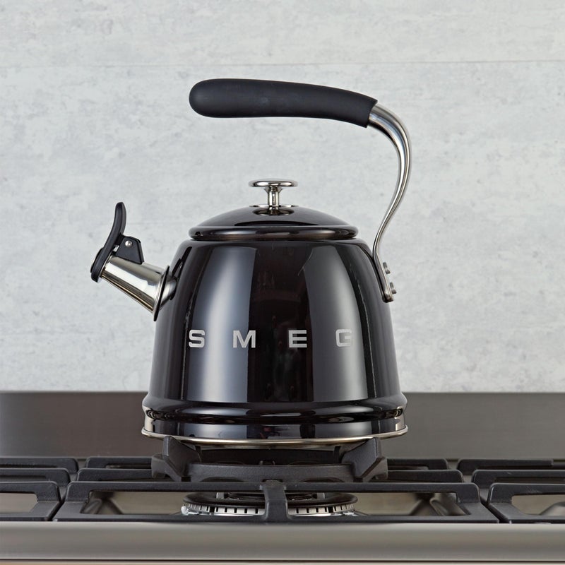 SMEG Retro Stovetop Whistling Kettle – 2.4Q (Black) - Image 4