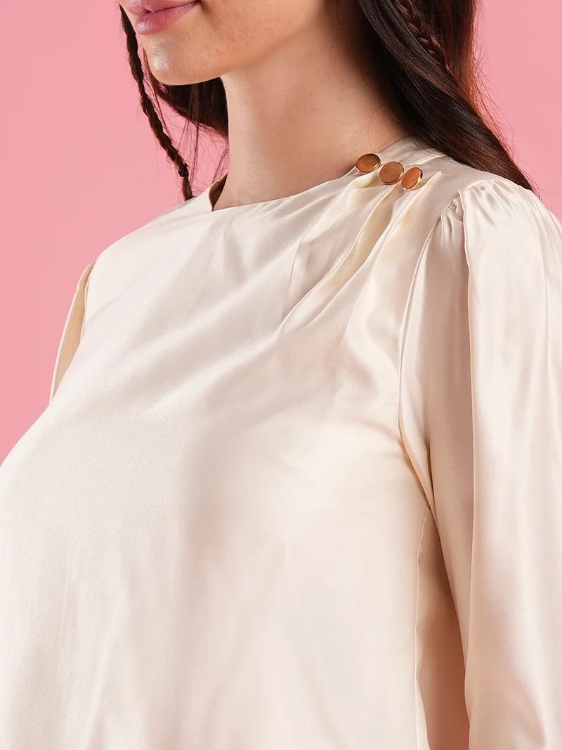 globus Women Solid Round Neck Top