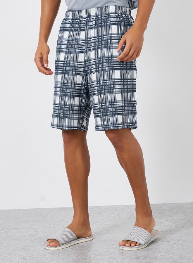 Styli Men Checked Relaxed Fit T-Shirt and Shorts Set - Image 4