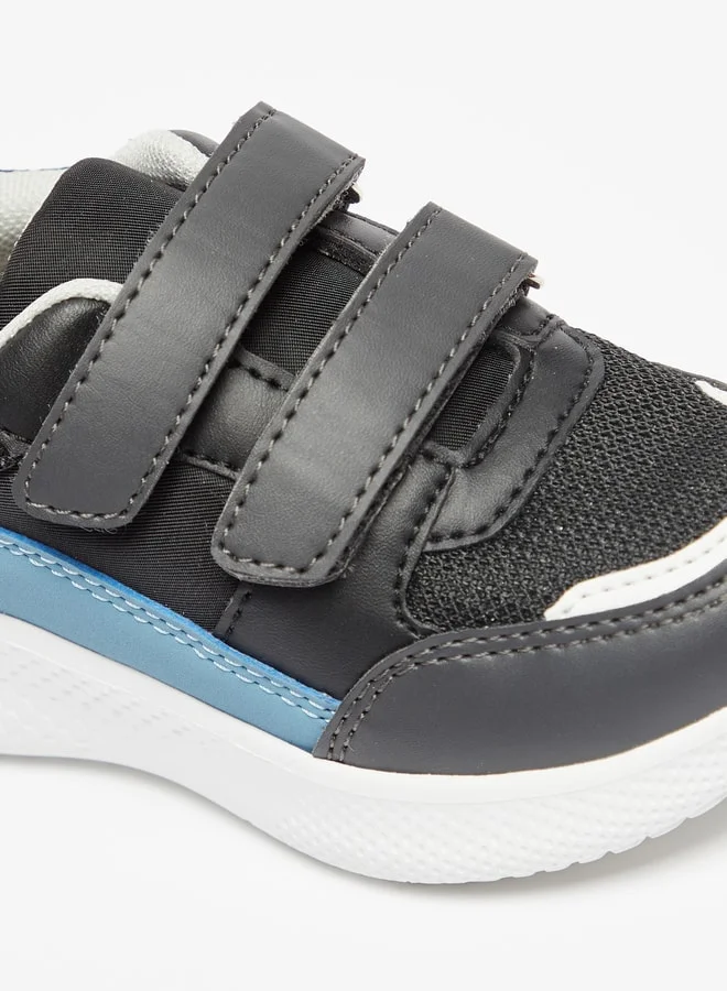 ال بي ال من شو اكسبرس Boy's Paneled Sneakers with Hook and Loop Closure