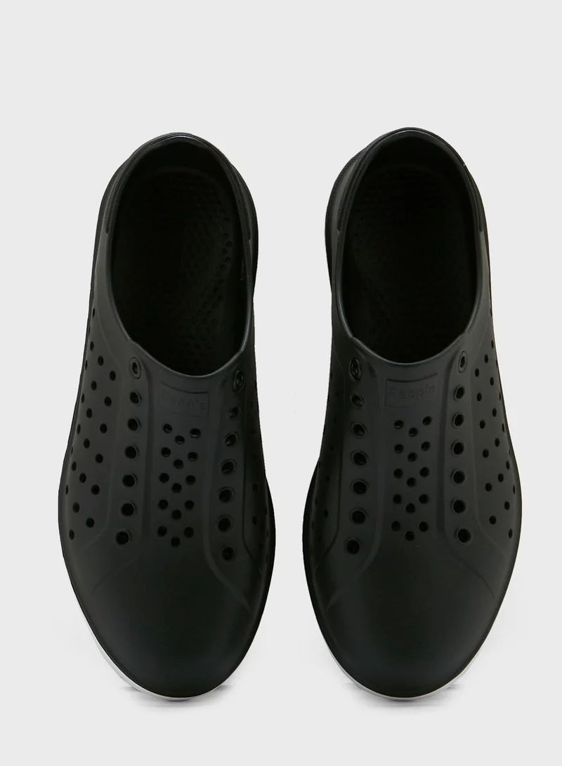 People F21 Ace Low Top Sneakers