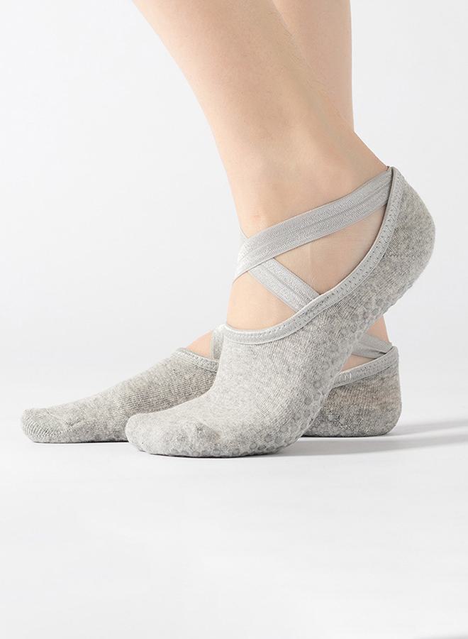 Styli Cross Over Straps Silicon Pad Base No Show Yoga Socks  - Image 2