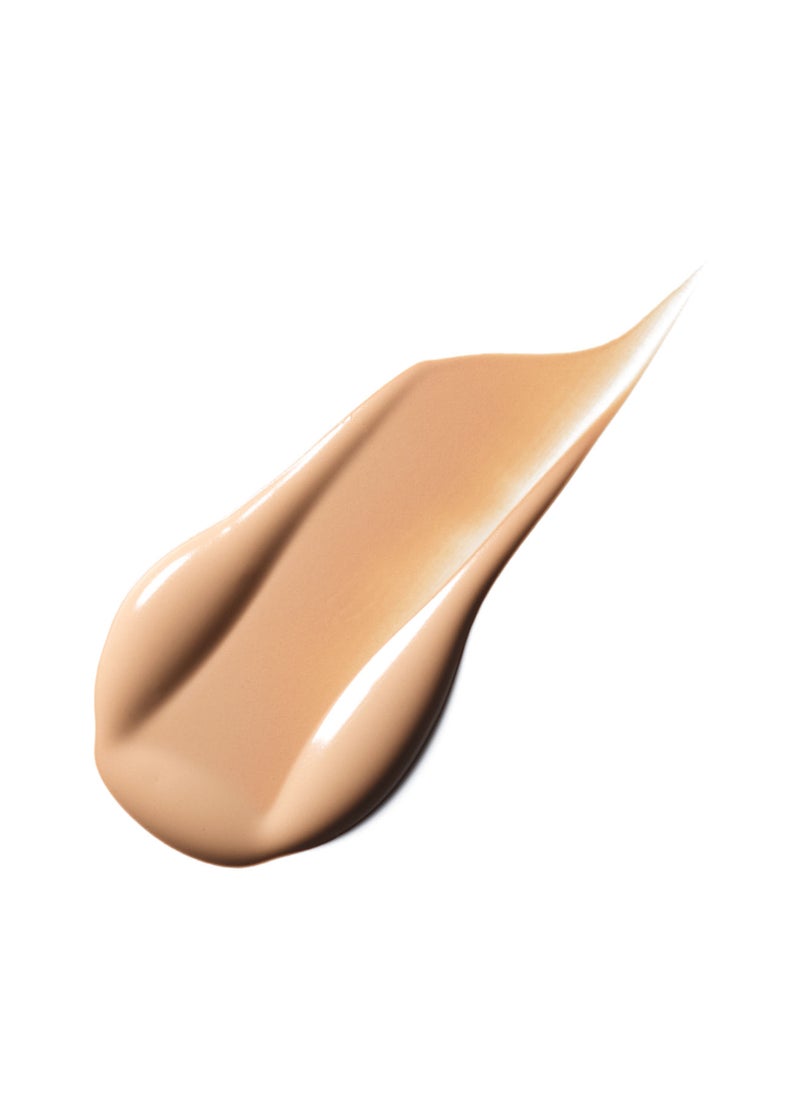 MAC Cosmetics Studio Radiance Face and Body Radiant Sheer Foundation Fair beige with neutral peachy undertones for fair skin N0  - Image 2