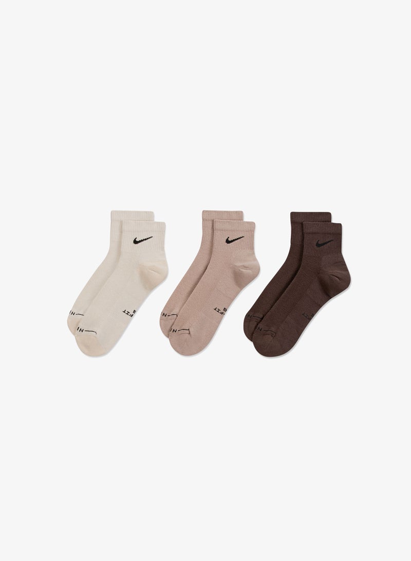 Nike 3-Pack Everyday Elevated Ankle Socks - Image 1