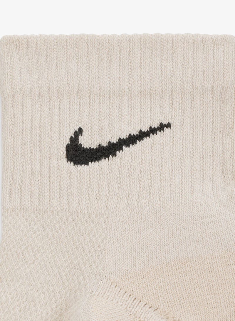 Nike 3-Pack Everyday Elevated Ankle Socks - Image 3