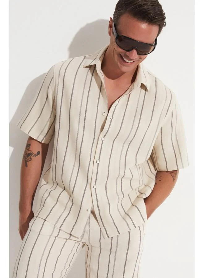 جون June Men Linen Striped Short Sleeve Shirt Ecru - Black