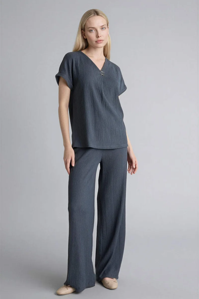 DeFacto Straight Fit Regular Hem Trousers