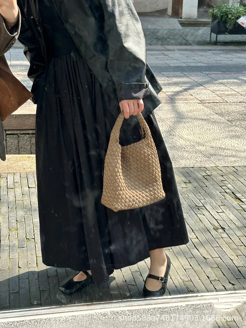 Korean Niche Nylon Cloth Woven Bucket Bag Women'S Fashion Exquisite Hand Bag Chain Crossbody Bag Small Tote Bag - Image 5
