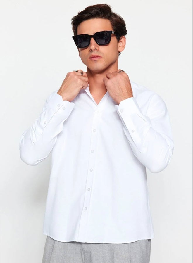 trendyol White Men's Regular Fit Shirt with Embroidery Detail. - Image 2
