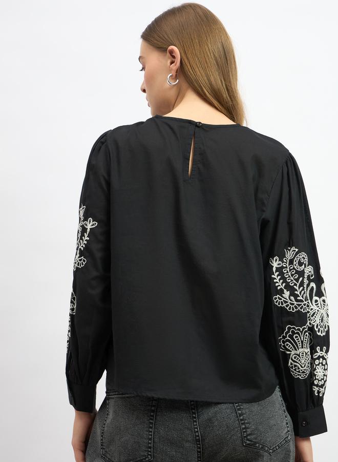 Styli Schiffli Scalloped Hem Long Sleeve Top - Image 5