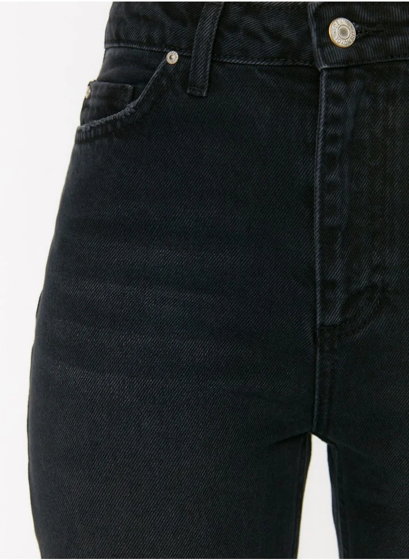 trendyol High Waist Petit Mom Jeans
