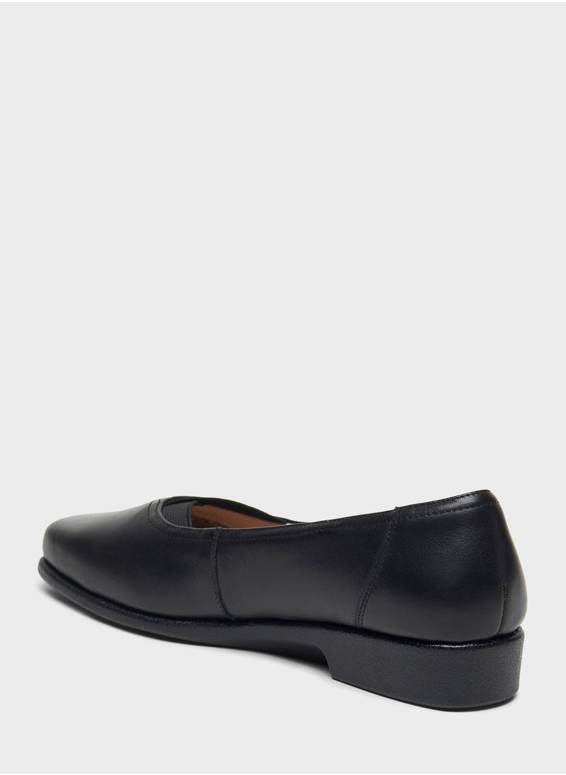 Le Confort - Flat Pumps - Image 1