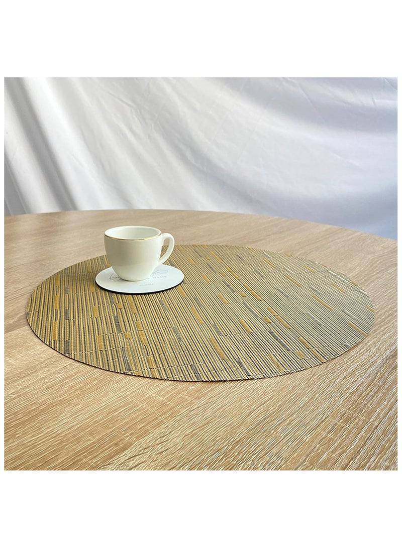 آنا مجموعة 4 قطع حصائر طعام دائرية من PVC بأبعاد 35 سم بتصميم محاكاة الخيزران - حصائر مقاومة للبقع والماء والحرارة، مناسبة لتناول الطعام في العائلة والرحلات الخارجية. - Image 4