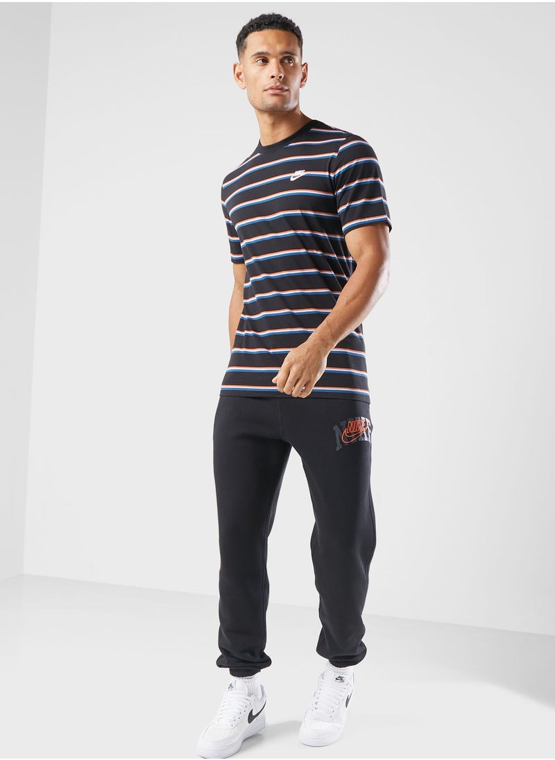 Nike - Nsw Club Stripe T-Shirt - Image 1