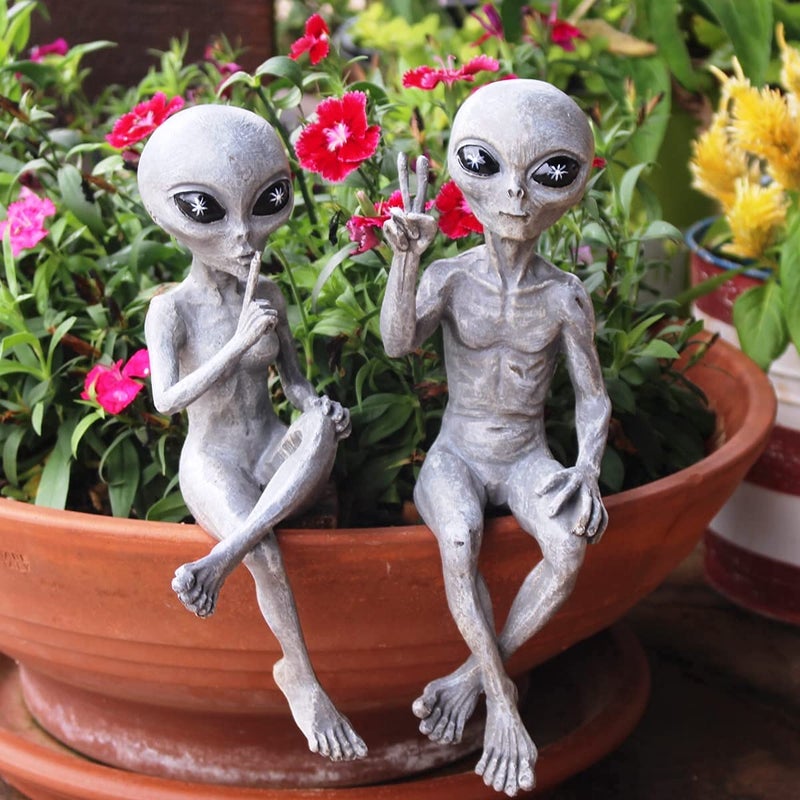 Generic Alien Invasion Ledge Loungers Peace & Quiet  10"" H UFO Extraterrestrial Garden Alien Statues Figurine Set - Alien Gray  - Image 4