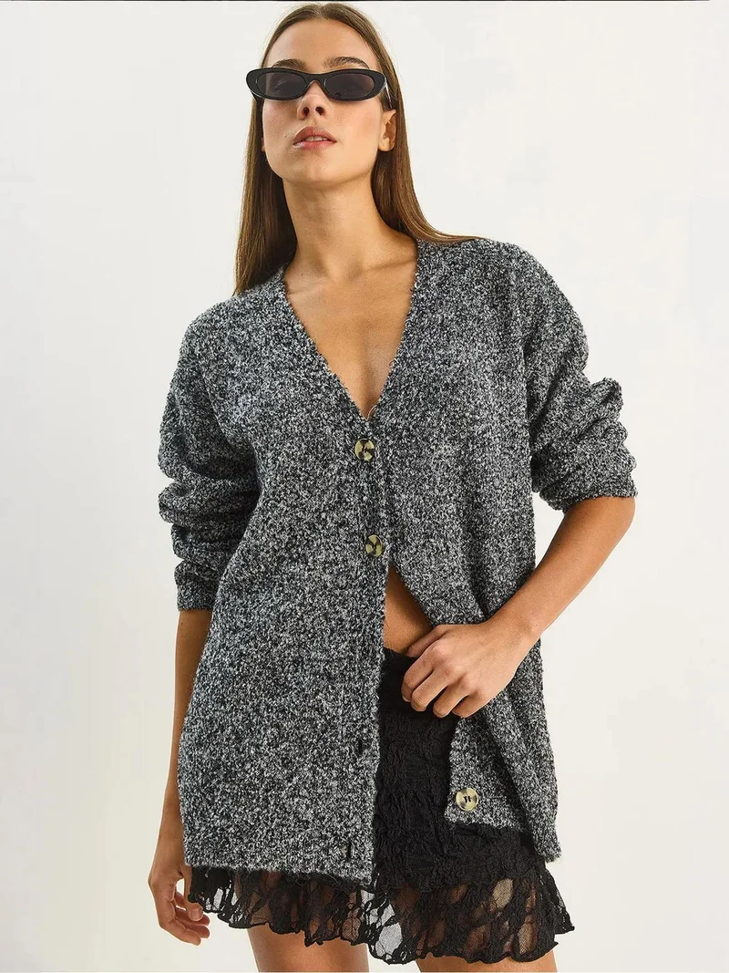LUCCI Textured V-neck Buttoned Cardigan
